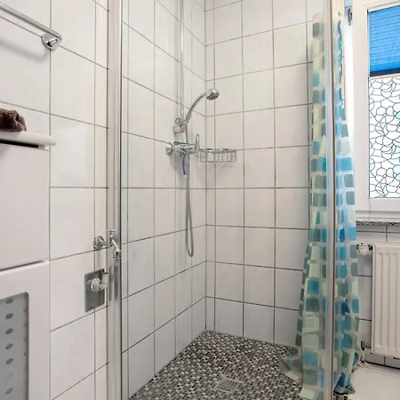 Apartman Haus Frohsinn - 1 *